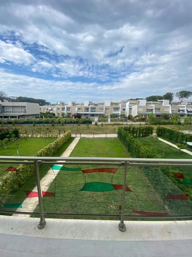 Reina At Perla Resort, Gjiri I Lalezit * Durrës